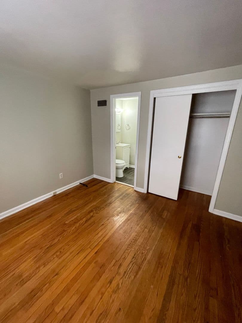 Kansas City Townhome: 7344 Wayne Avenue