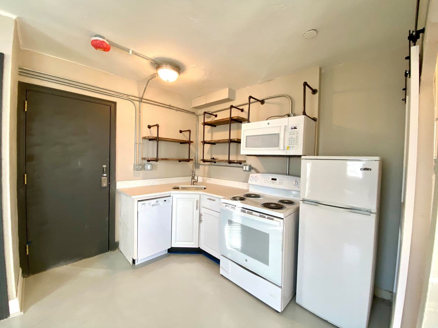 Kansas City Apartment: 3136 Grand Ave