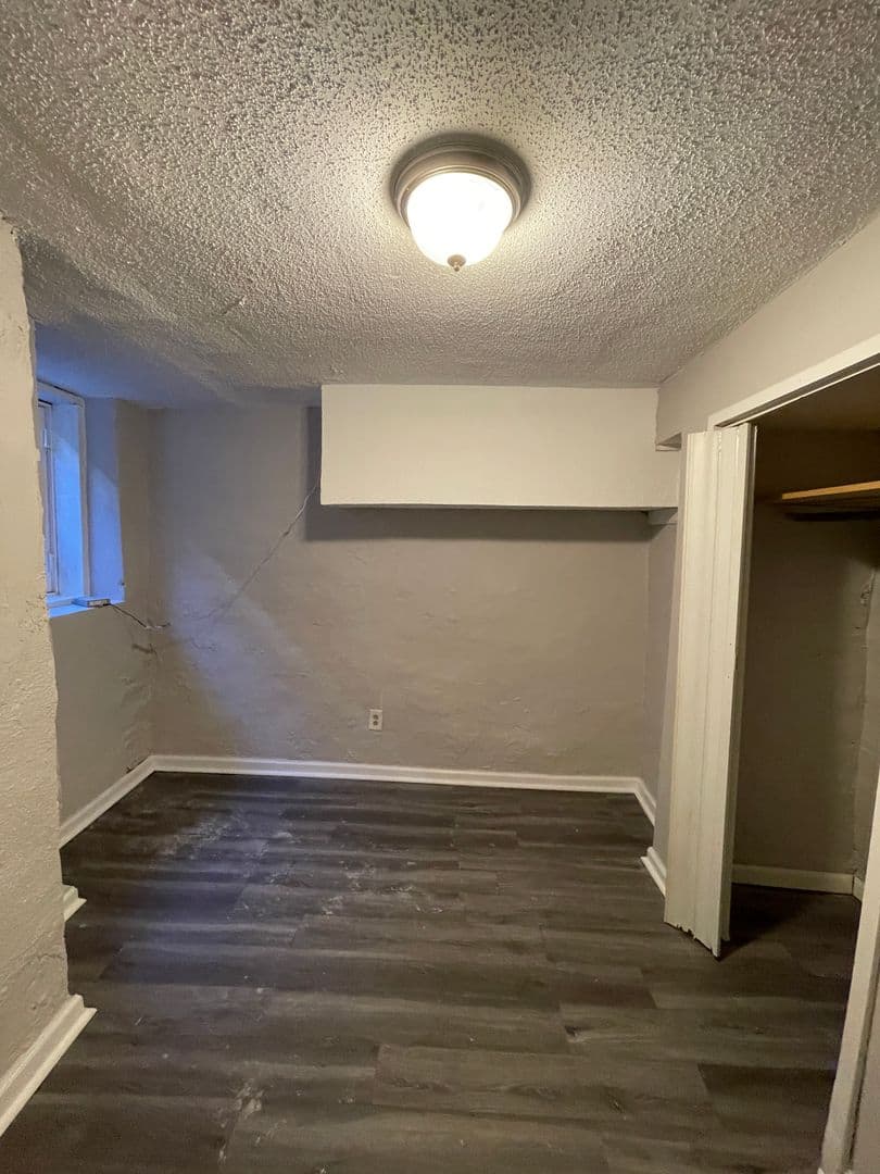 Kansas City Apartment: 3830 Warwick Blvd. Basement