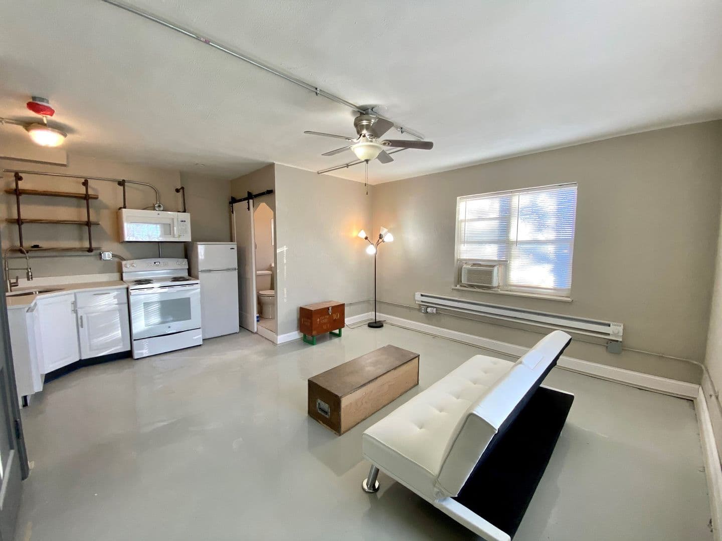 Kansas City Apartment: 3136 Grand Ave