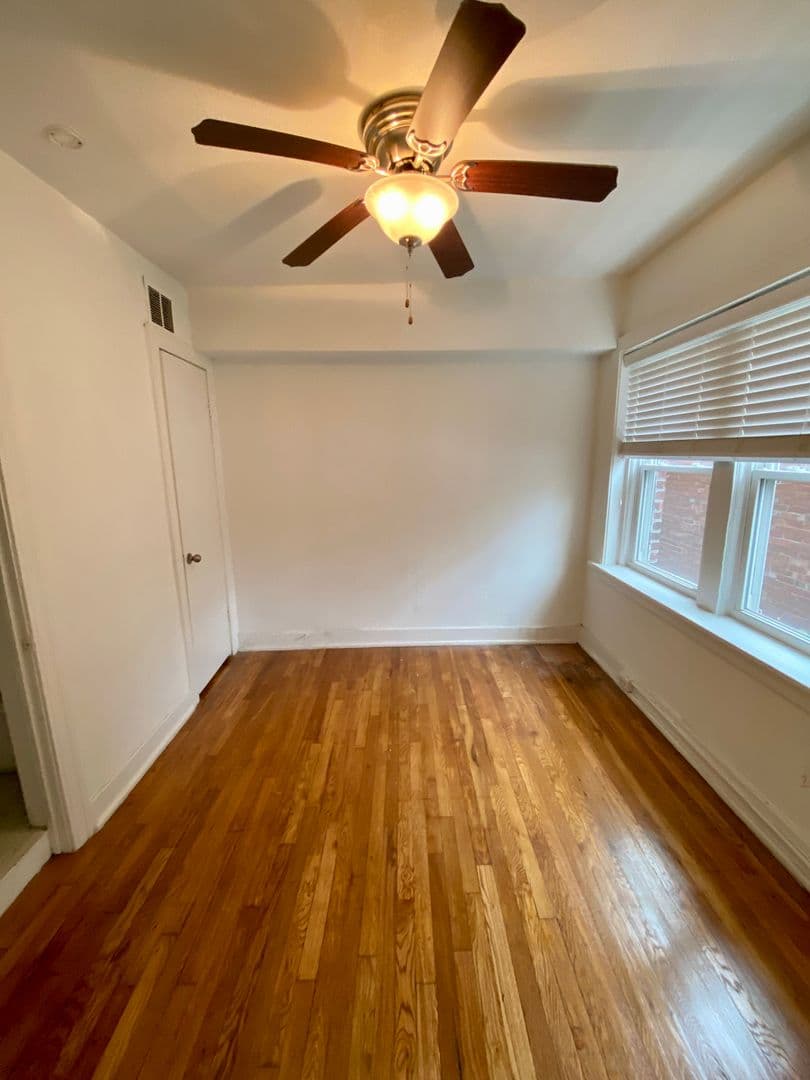 Kansas City Apartment: 3713-3715 Summit Street