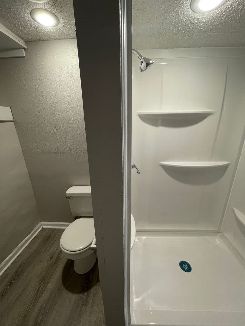 Kansas City Apartment: 3830 Warwick Blvd. Basement