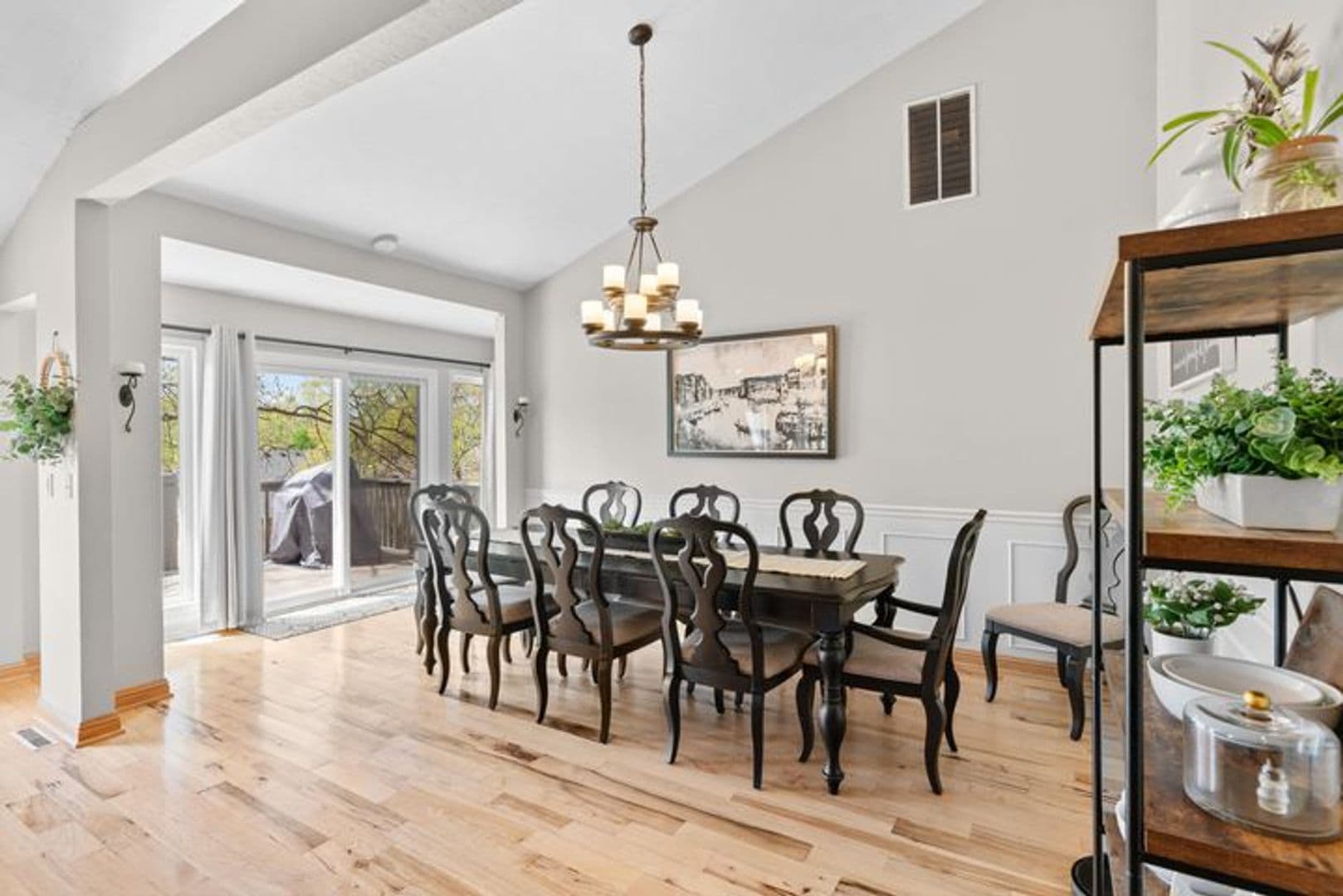 Springfield House: 840 E. Gaslight