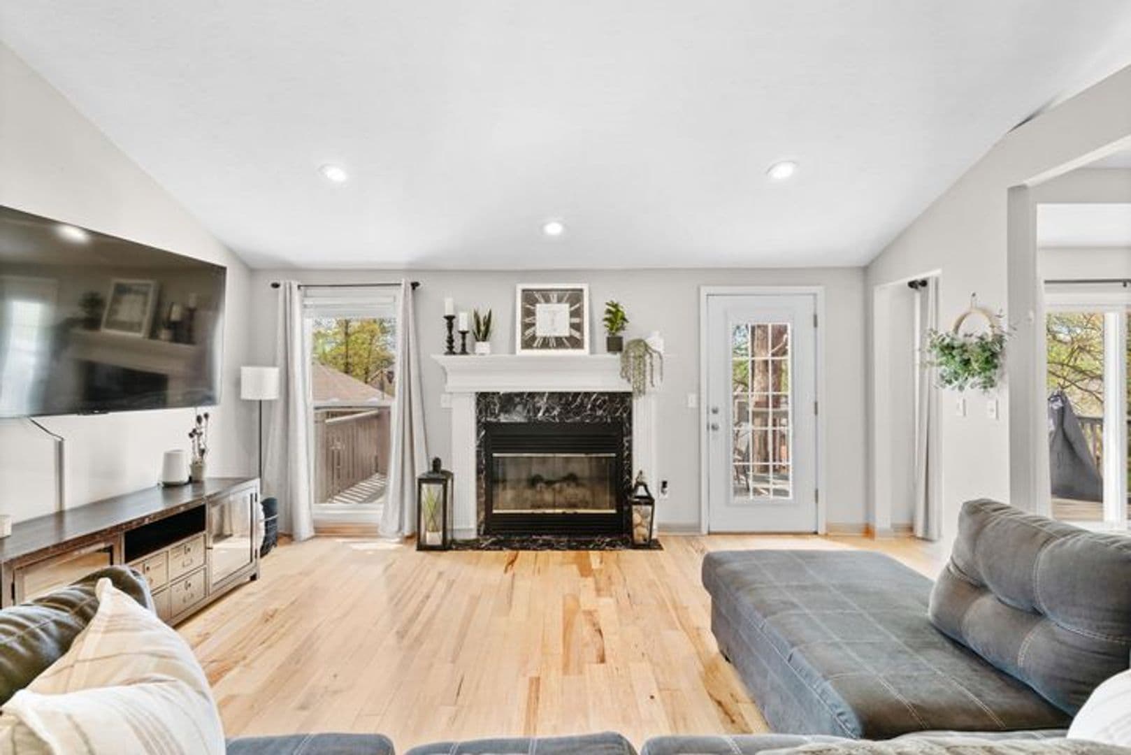Springfield House: 840 E. Gaslight