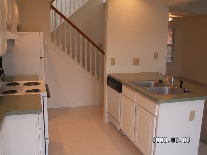 Troy Apartment: 981 Jasmine Lane