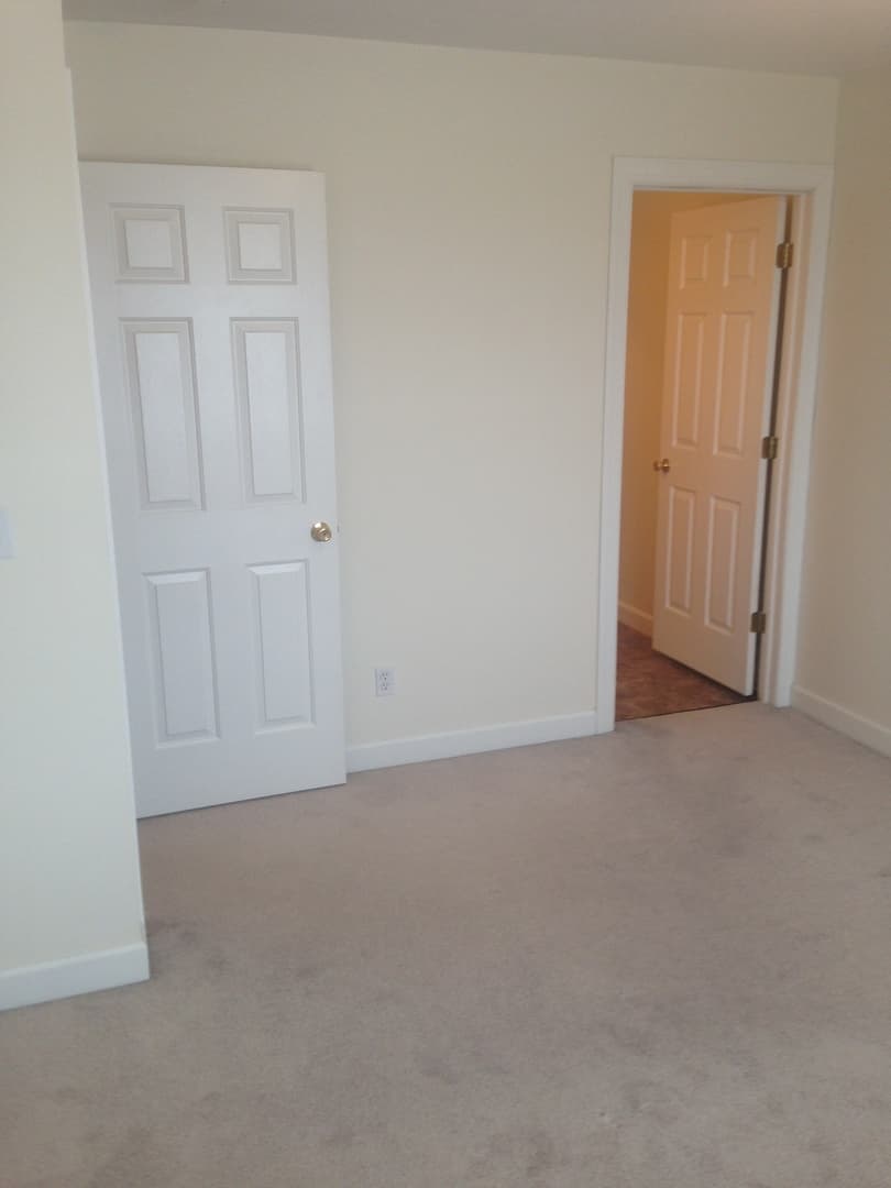Troy Apartment: 2345 Meadowpoint Drive