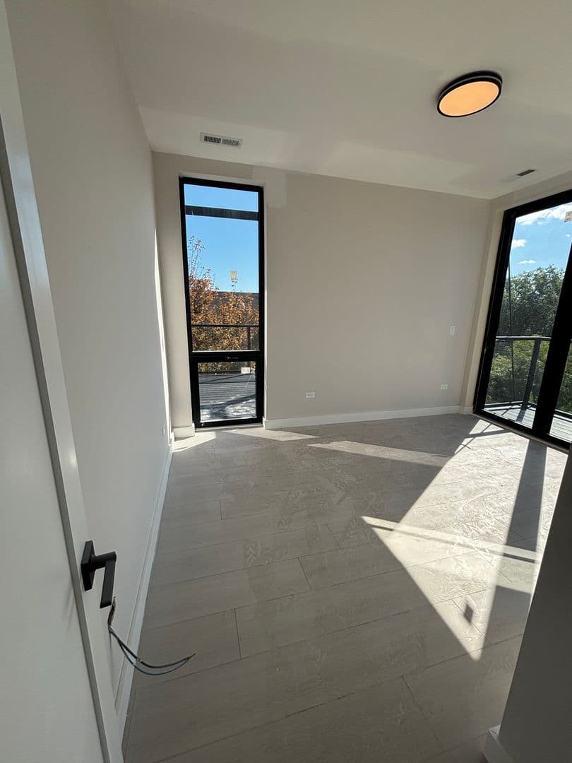 Chicago Apartment: 3001-03 W. Cermak Rd.