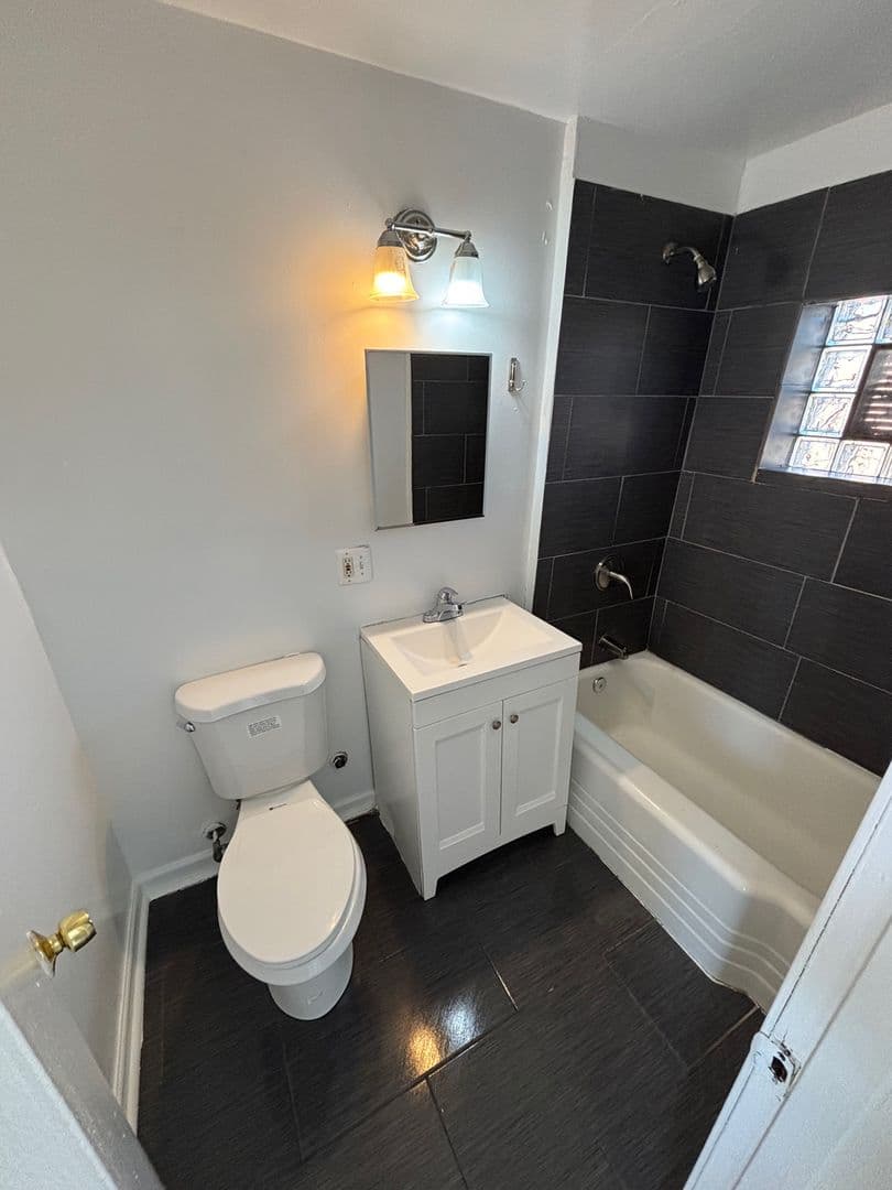 Chicago Apartment: 2143 S. Fairfield Ave