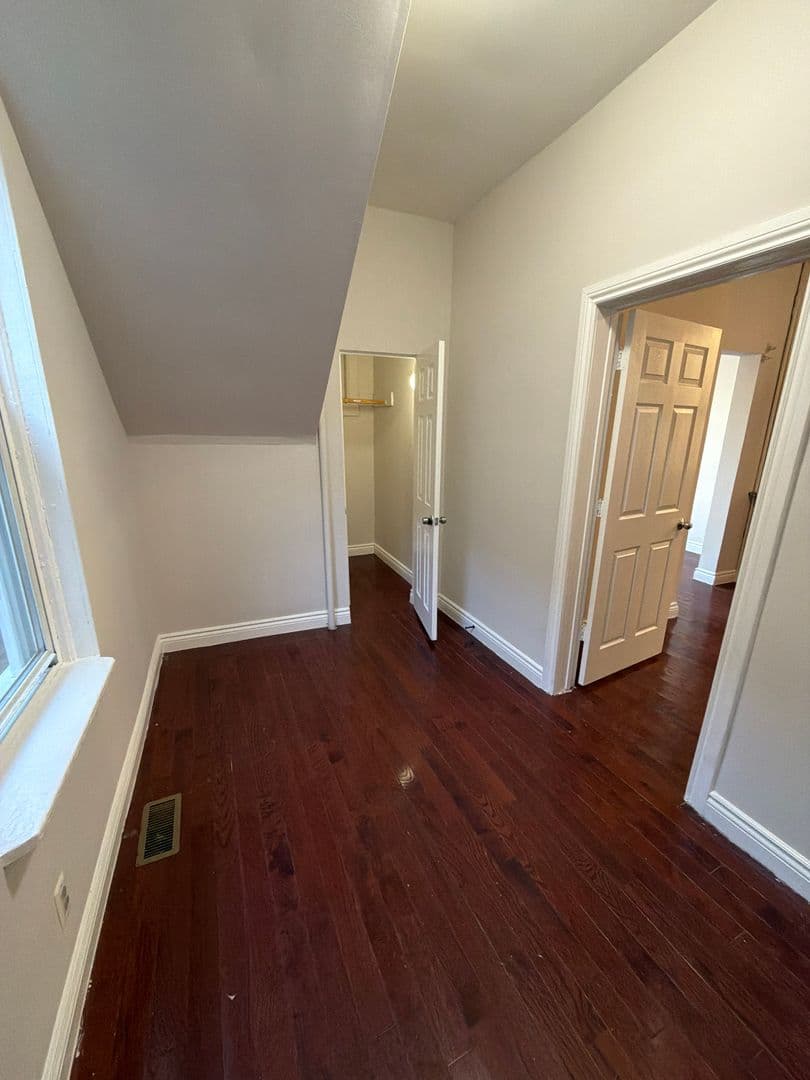 Chicago Apartment: 2903-05 W. 25th St