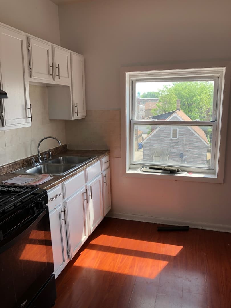 Chicago Apartment: 2917-21 W. 24th Blvd