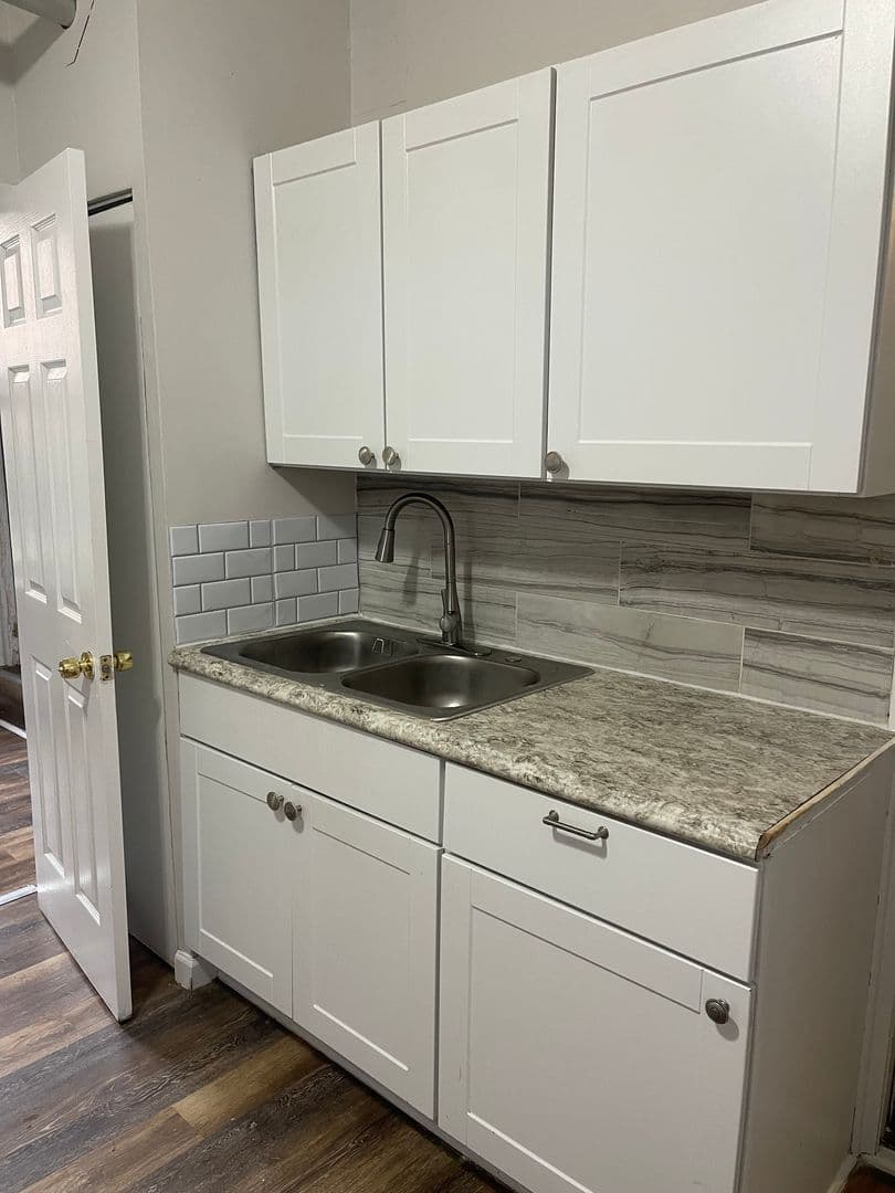 Chicago Apartment: 2143 S. Fairfield Ave