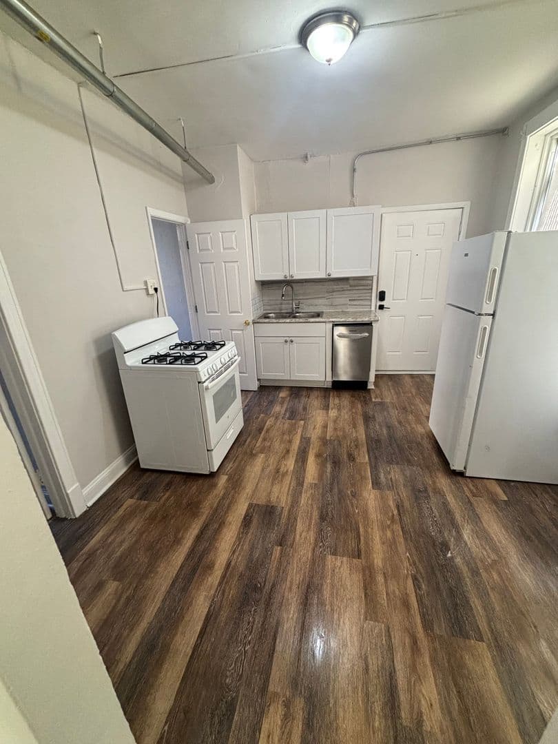 Chicago Apartment: 2143 S. Fairfield Ave