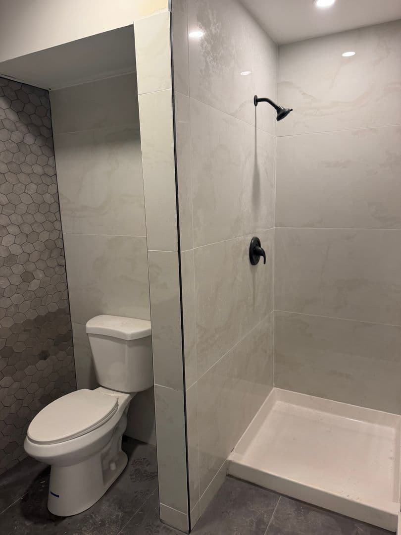 Chicago Apartment: 3001-03 W. Cermak Rd.