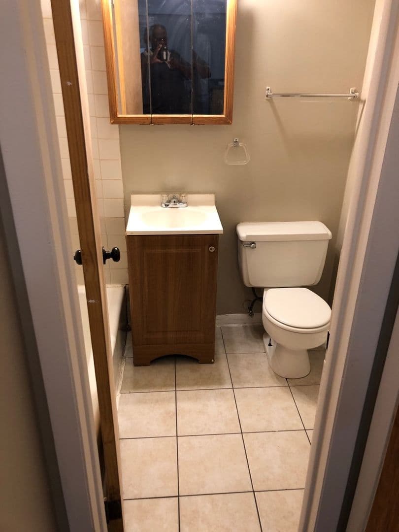 Calumet Park Apartment: 1200 W. 127th St