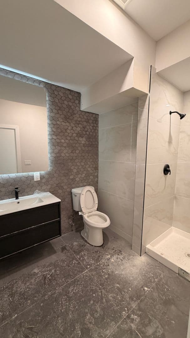 Chicago Apartment: 3001-03 W. Cermak Rd.