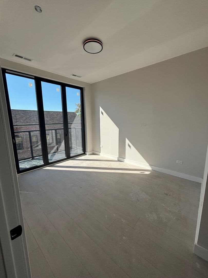 Chicago Apartment: 3001-03 W. Cermak Rd.