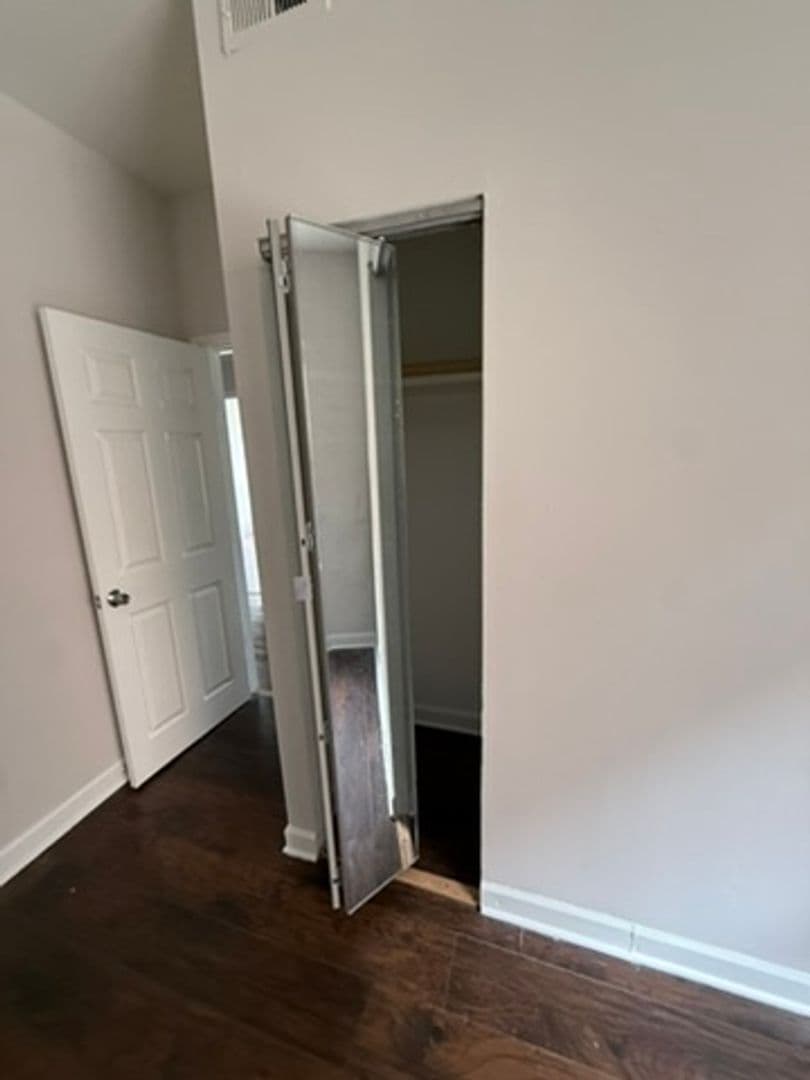 Chicago Apartment: 3001-09 W. 19th St