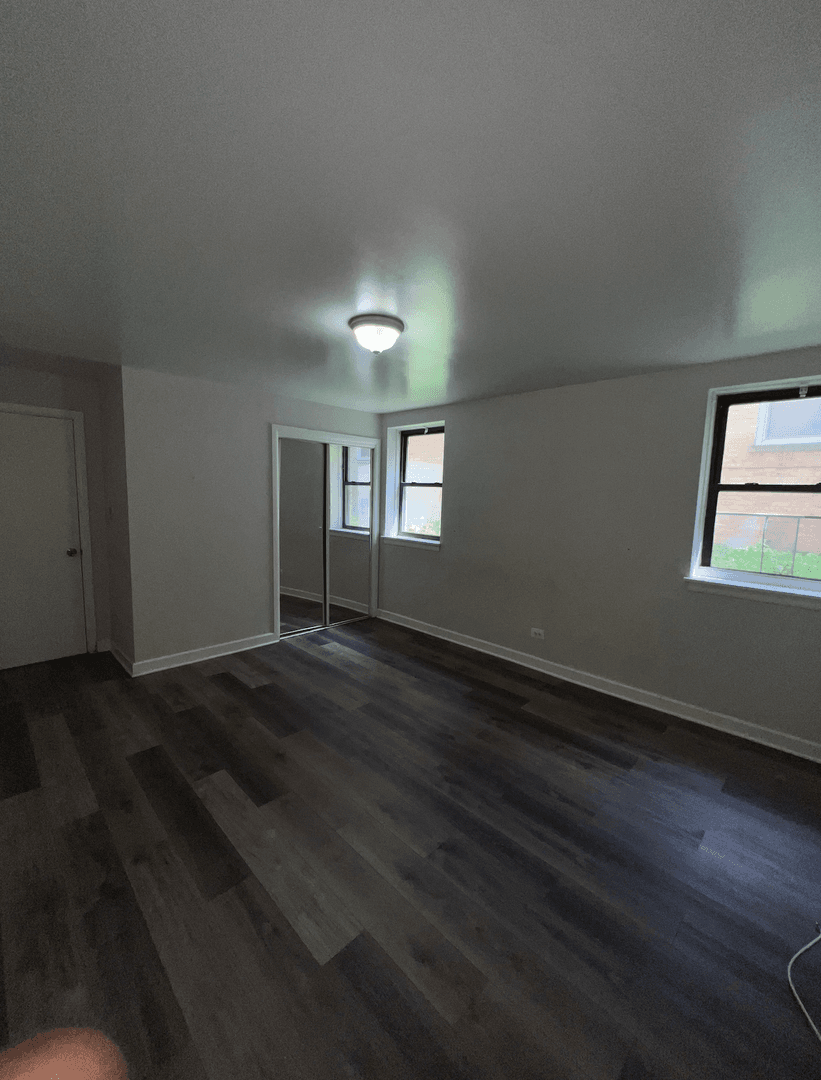 Chicago Apartment: 5718 N. Mozart St.