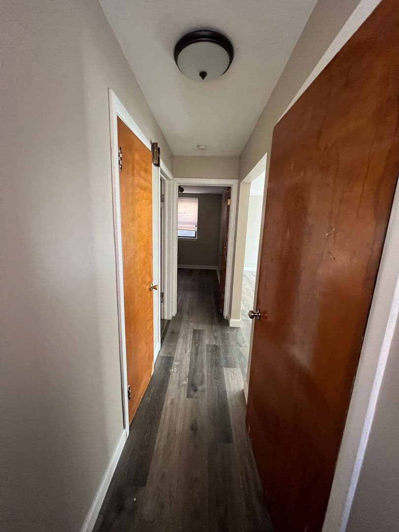 Chicago Apartment: 5718 N. Mozart St.