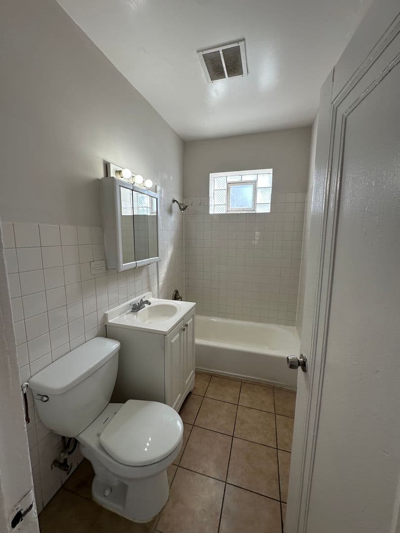 Chicago Apartment: 2917-21 W. 24th Blvd