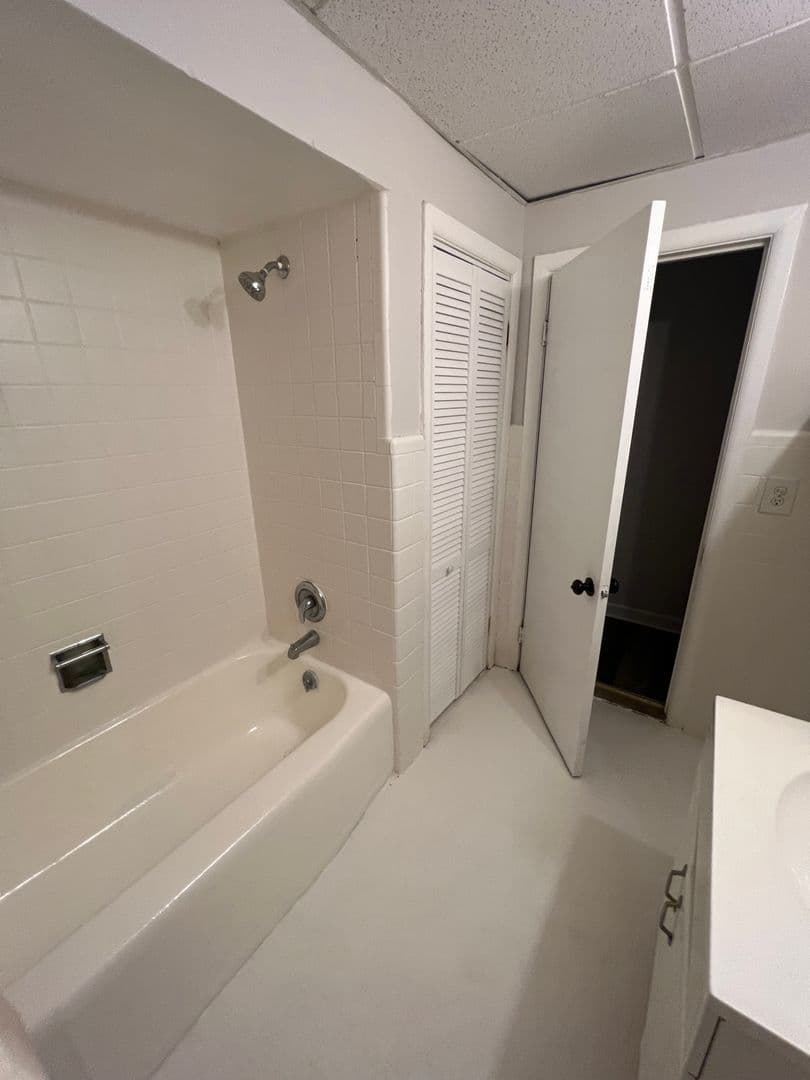 Chicago Apartment: 5718 N. Mozart St.