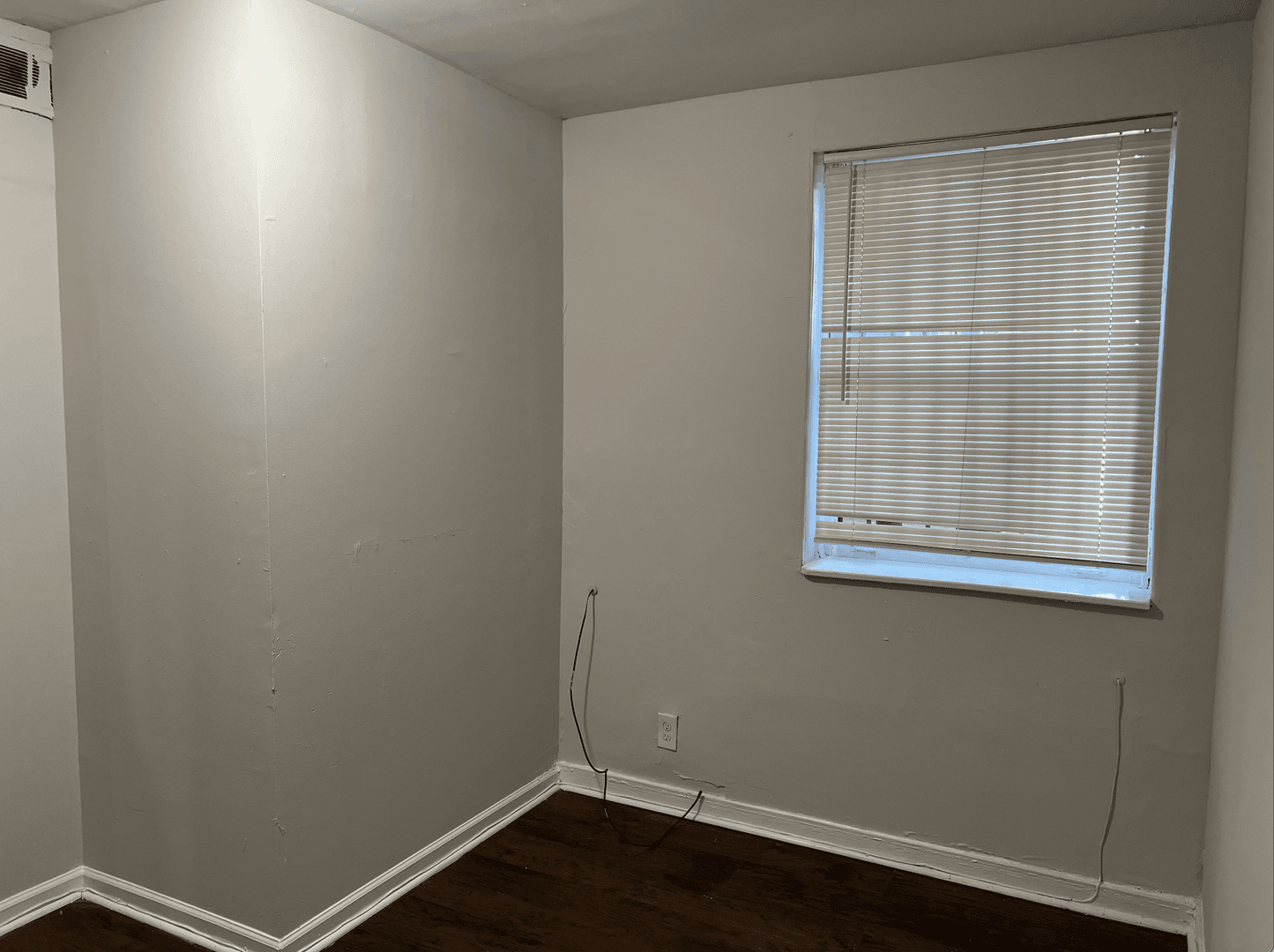 Chicago Apartment: 2200-2210 S. Marshall Blvd