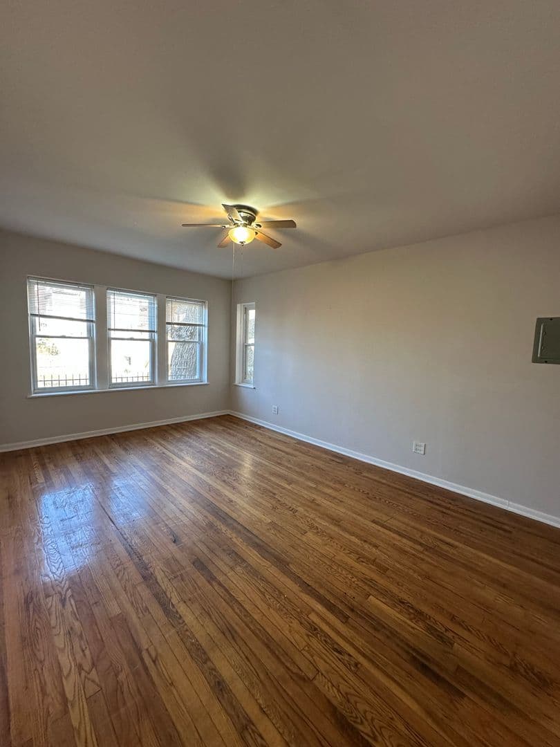 Chicago Apartment: 2917-21 W. 24th Blvd