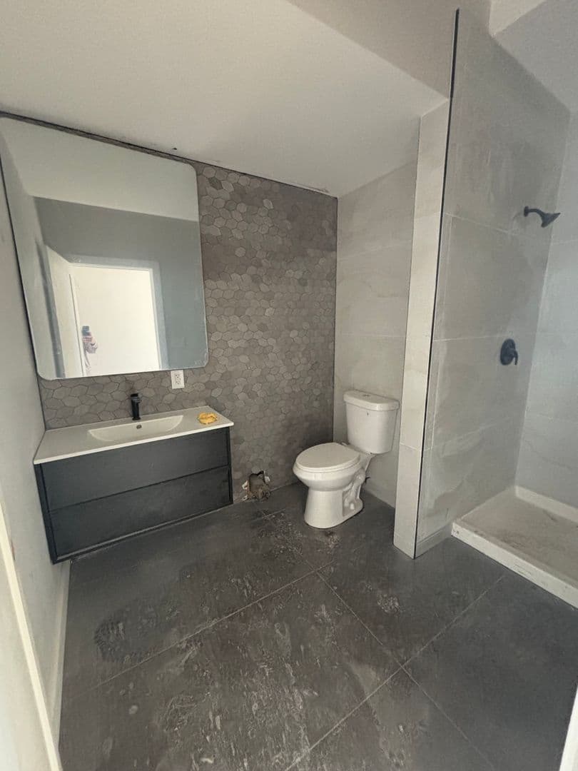 Chicago Apartment: 3001-03 W. Cermak Rd.