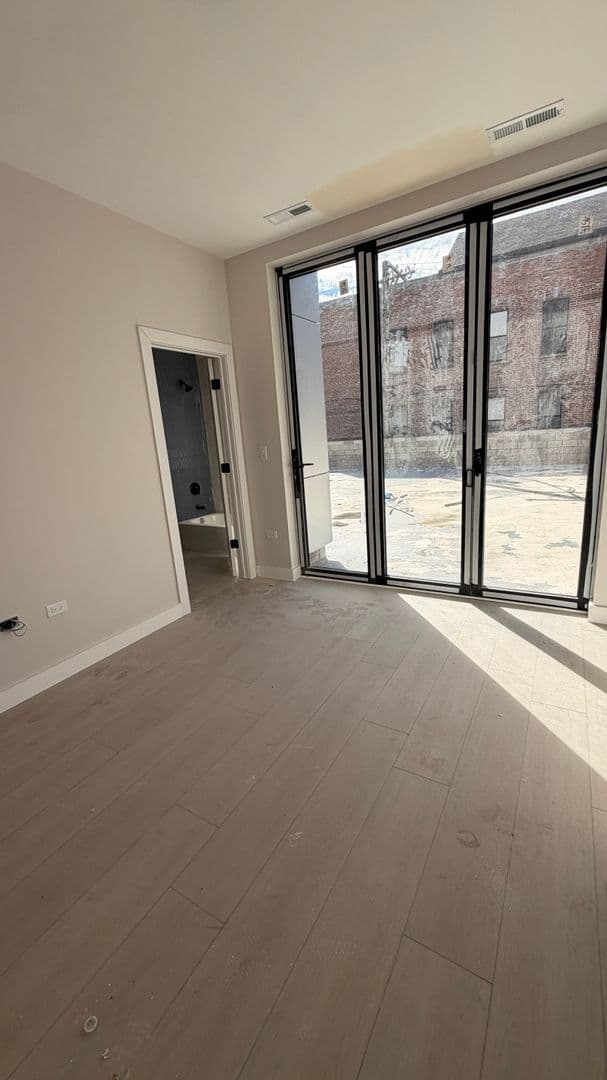 Chicago Apartment: 3001-03 W. Cermak Rd.