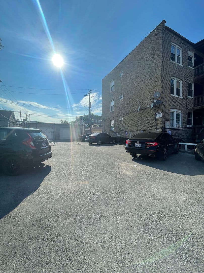 Chicago Apartment: 2917-21 W. 24th Blvd
