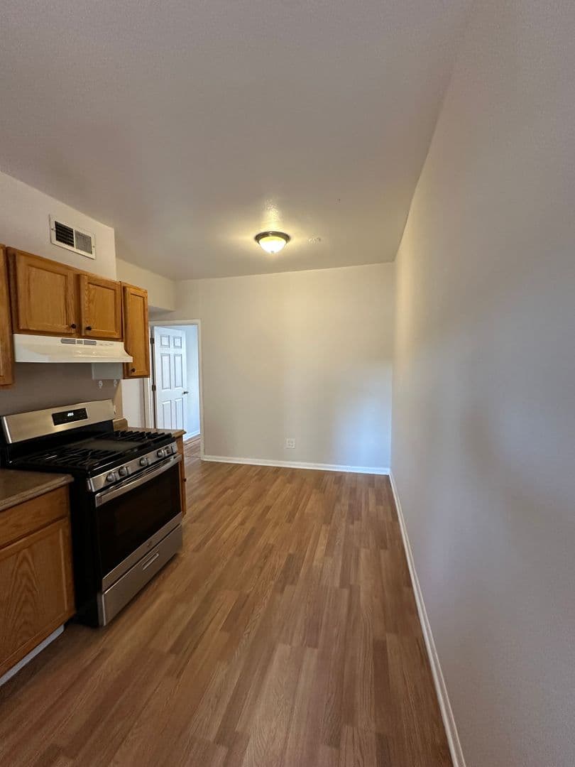 Chicago Apartment: 2917-21 W. 24th Blvd