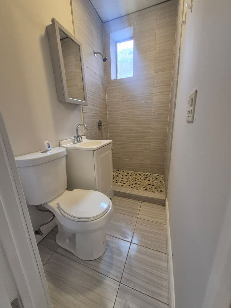 Chicago Apartment: 2143 S. Fairfield Ave