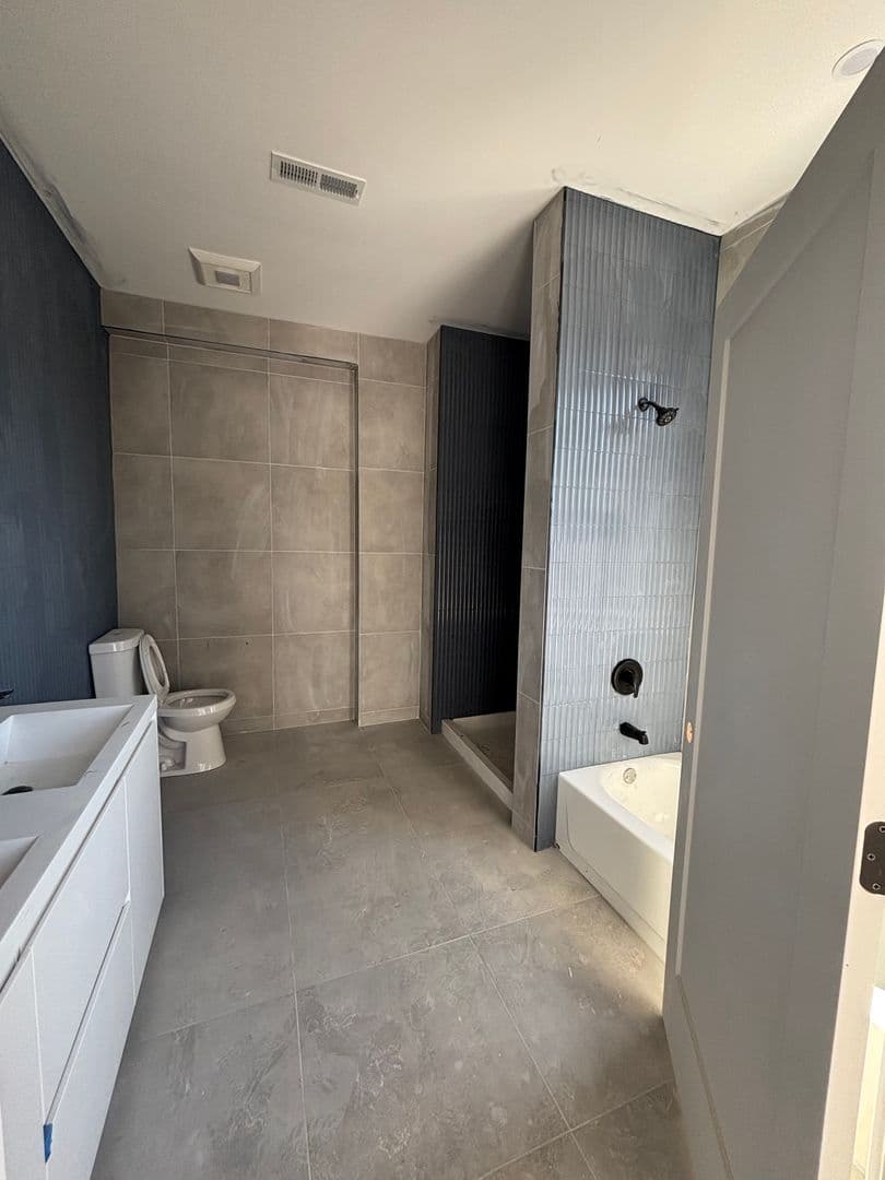 Chicago Apartment: 3001-03 W. Cermak Rd.