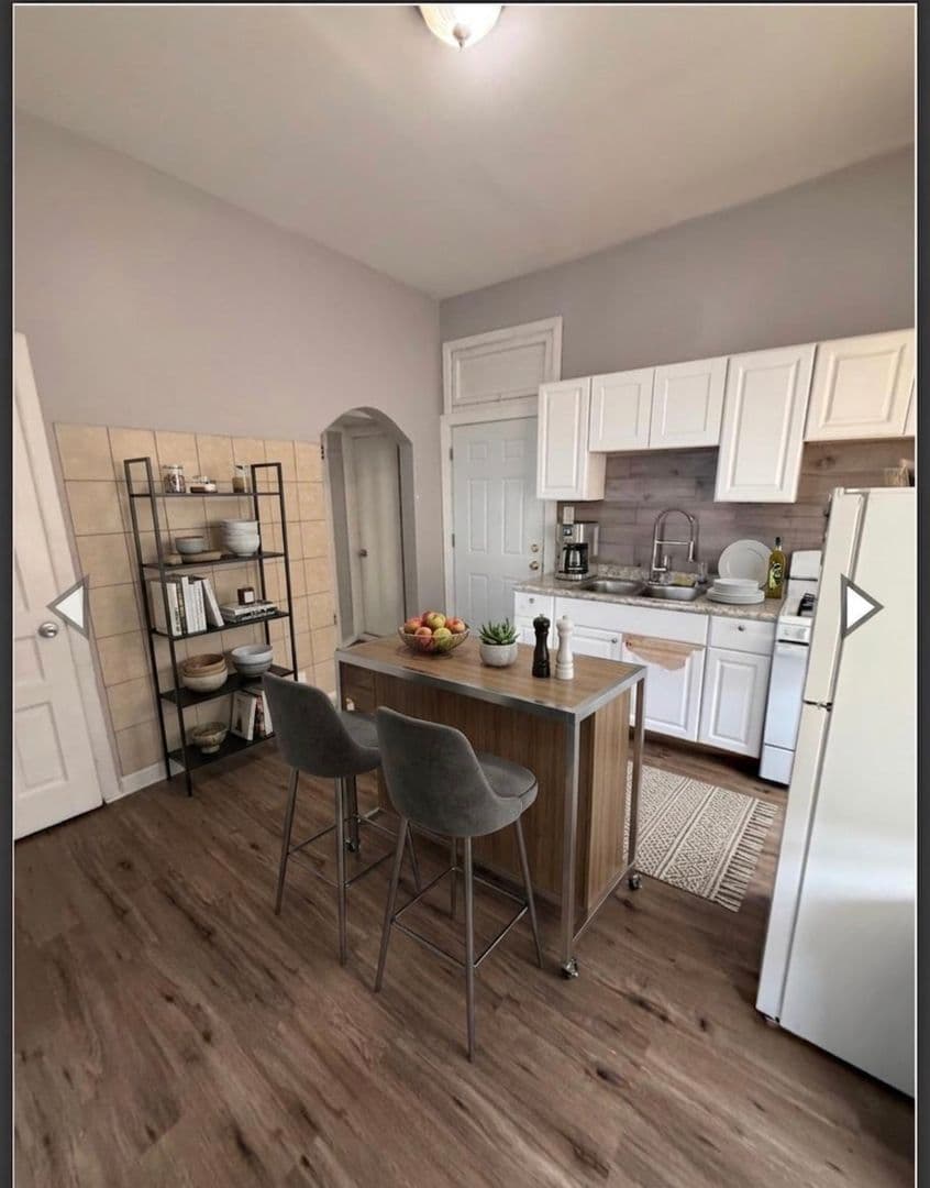 Chicago Apartment: 2143 S. Fairfield Ave