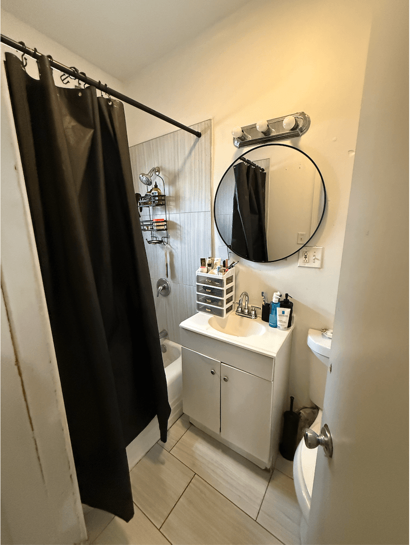 Chicago Apartment: 2143 S. Fairfield Ave