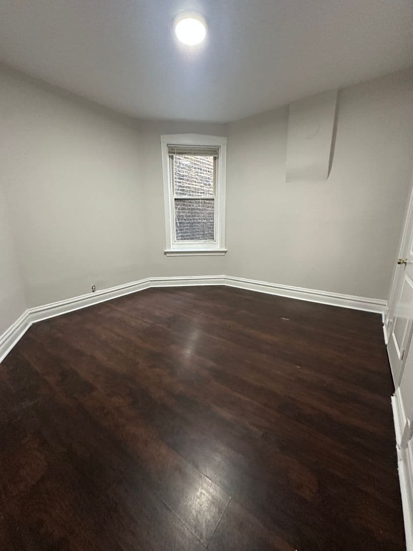Chicago Apartment: 3150 W. Cermak Rd
