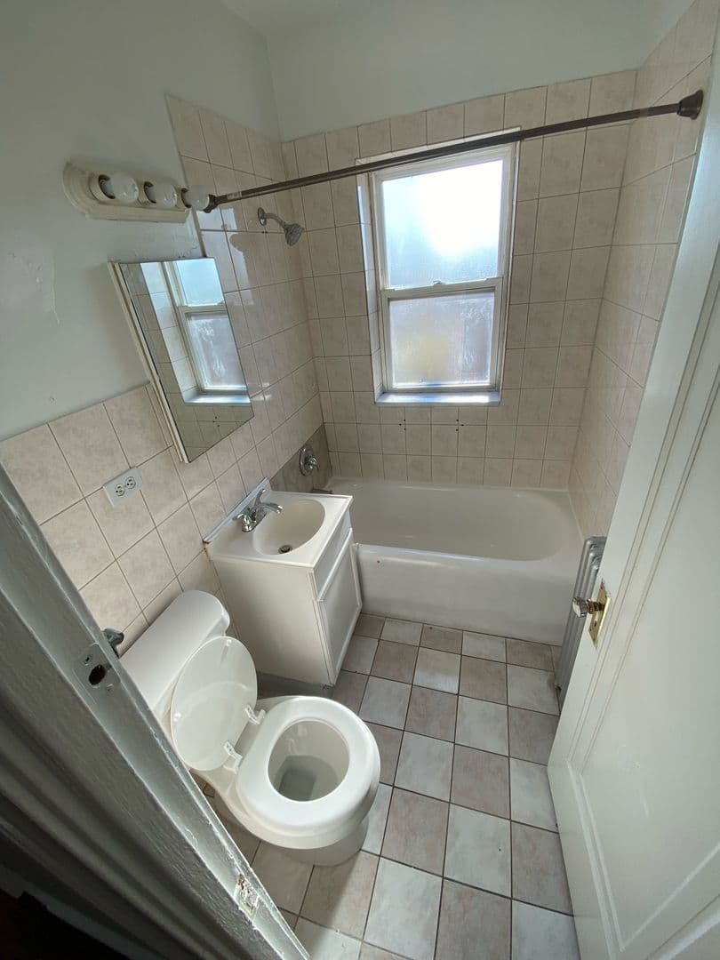 Chicago Apartment: 2900-04 N. Laramie Ave.