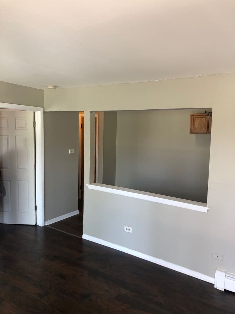Calumet Park Apartment: 1200 W. 127th St