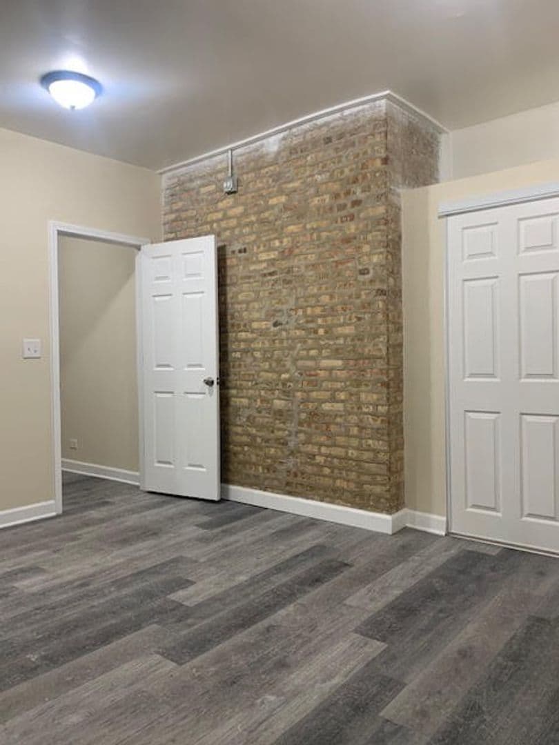 Chicago Apartment: 3001-09 W. 19th St