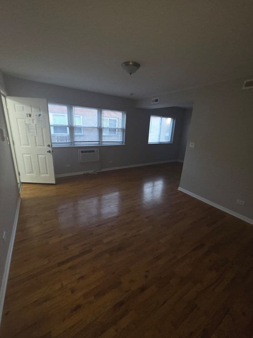 Chicago Apartment: 1840-54 S. Fairfield Ave