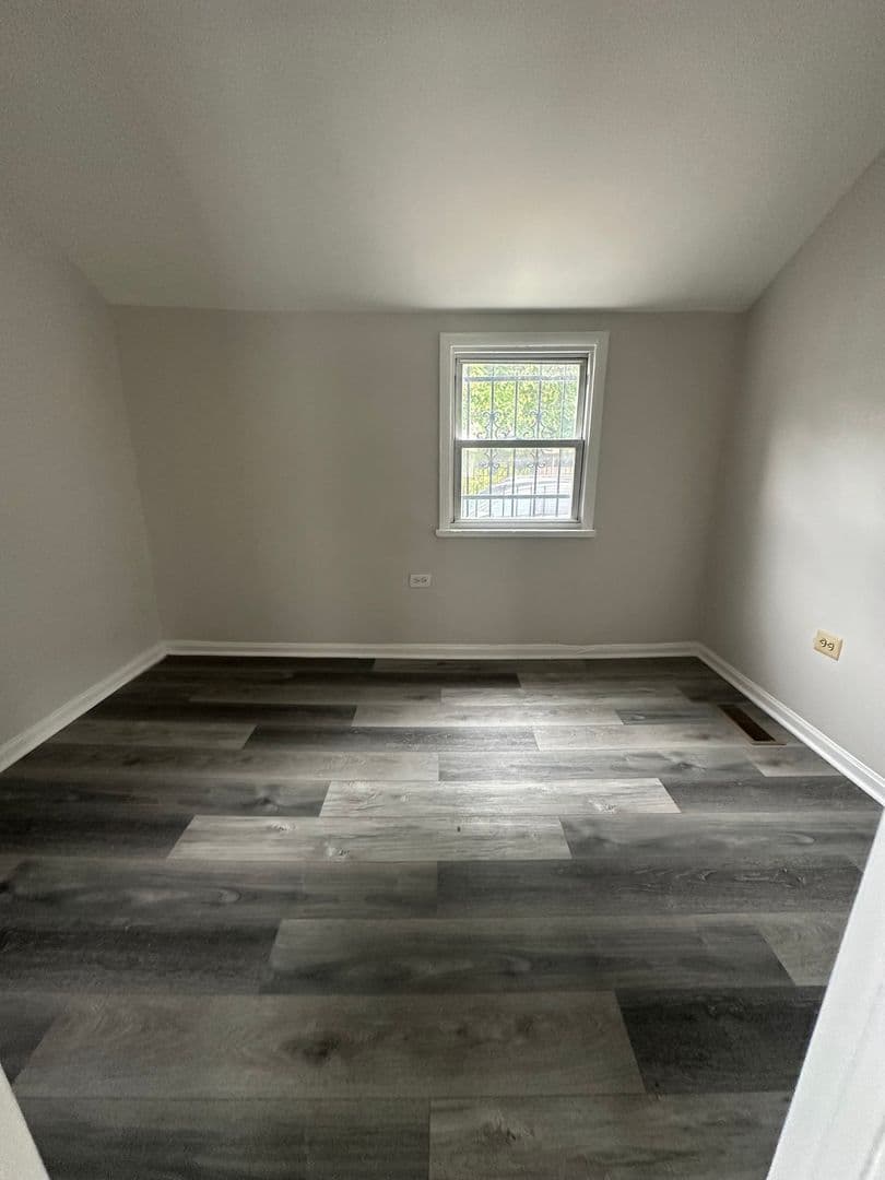 Chicago Apartment: 1631 S. California Ave