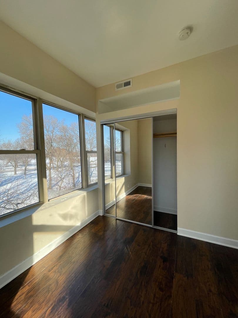 Chicago Apartment: 3001-09 W. 19th St
