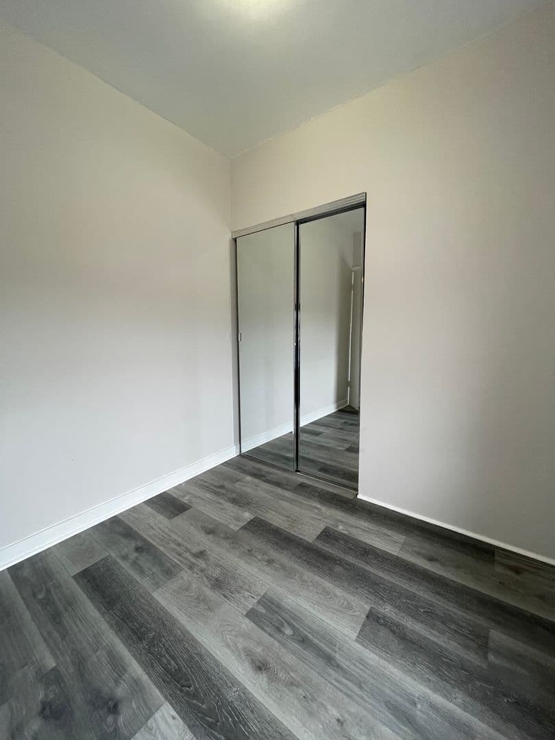 Chicago Apartment: 3215 W. Cermak Rd
