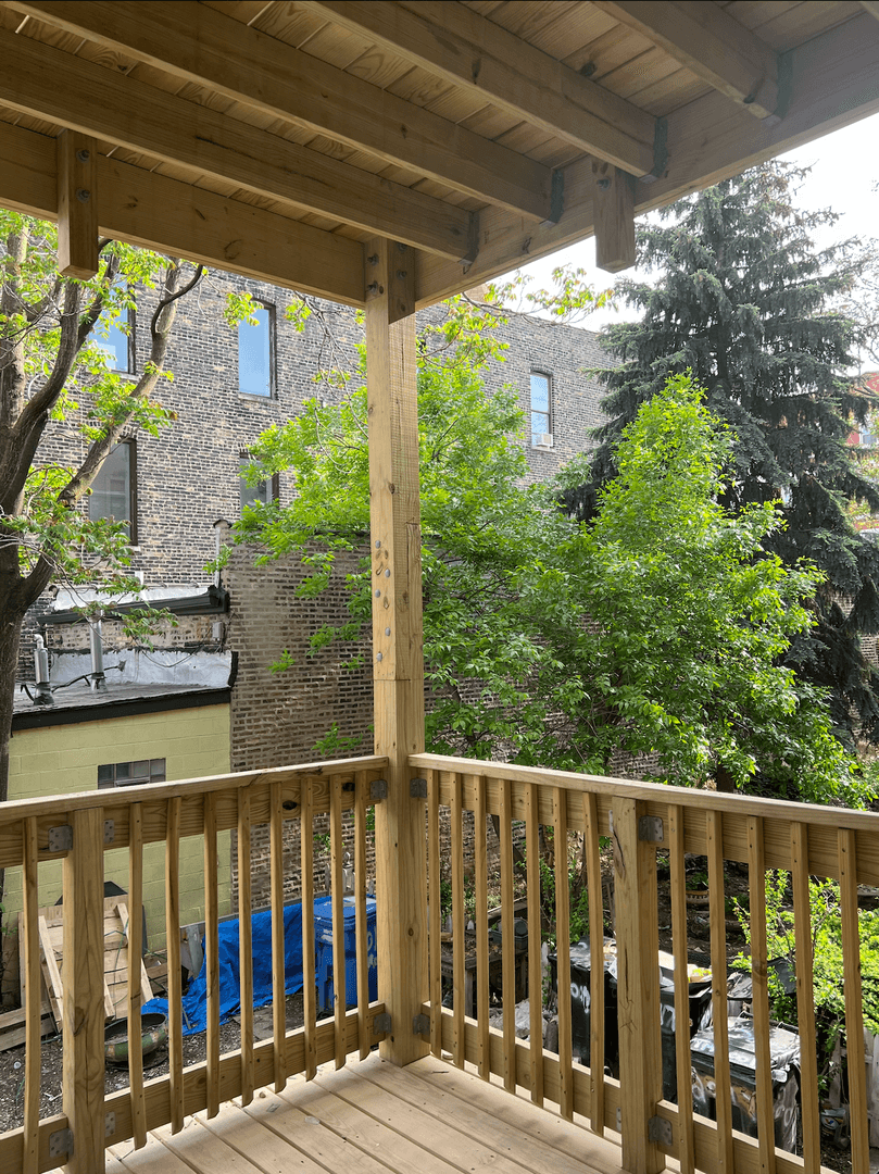 Chicago Apartment: 2017 S. Throop St
