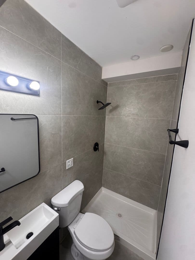 Chicago Apartment: 3100-08 W. Douglas Blvd & 1344 S. Albany Ave