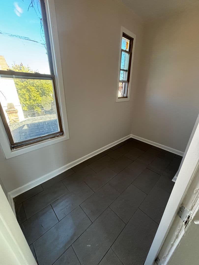 Chicago Apartment: 2143 S. Fairfield Ave