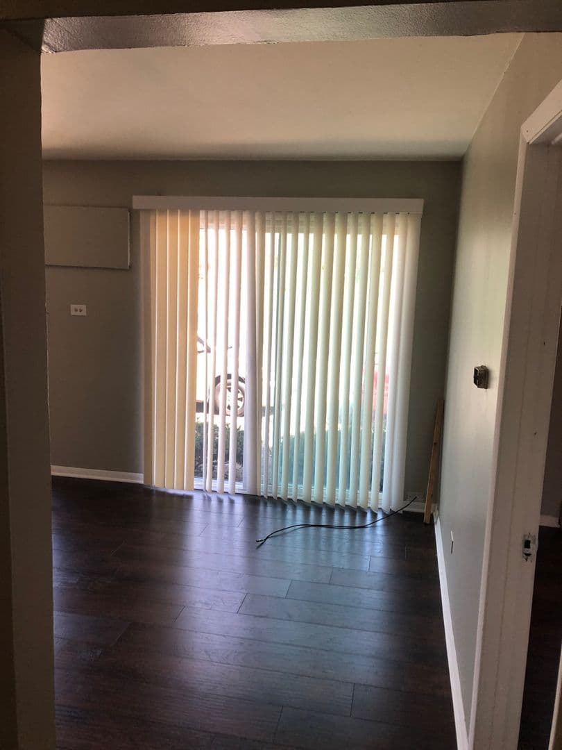 Calumet Park Apartment: 1200 W. 127th St