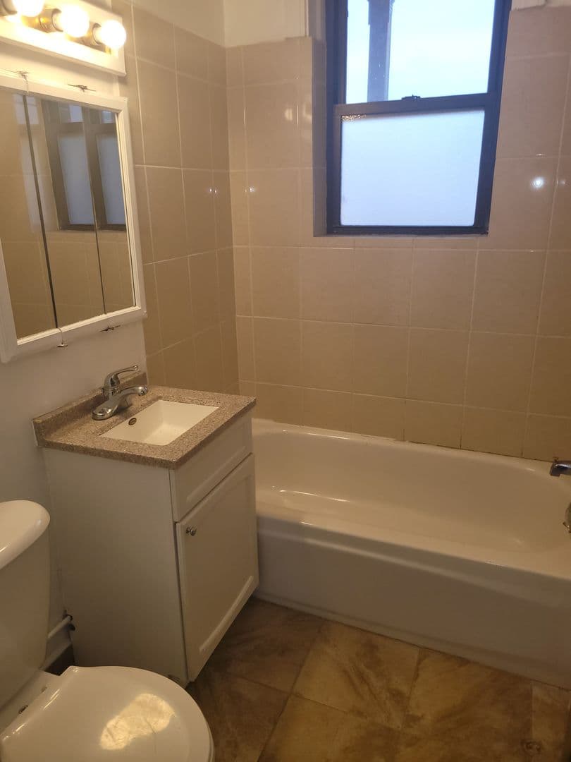 Chicago Apartment: 4425-31 N. Milwaukee Ave & 5055-65 W. Agatite Ave