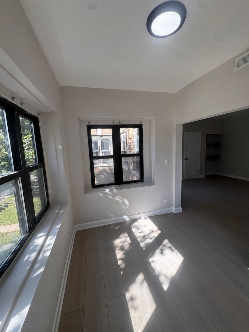 Chicago Apartment: 3100-08 W. Douglas Blvd & 1344 S. Albany Ave