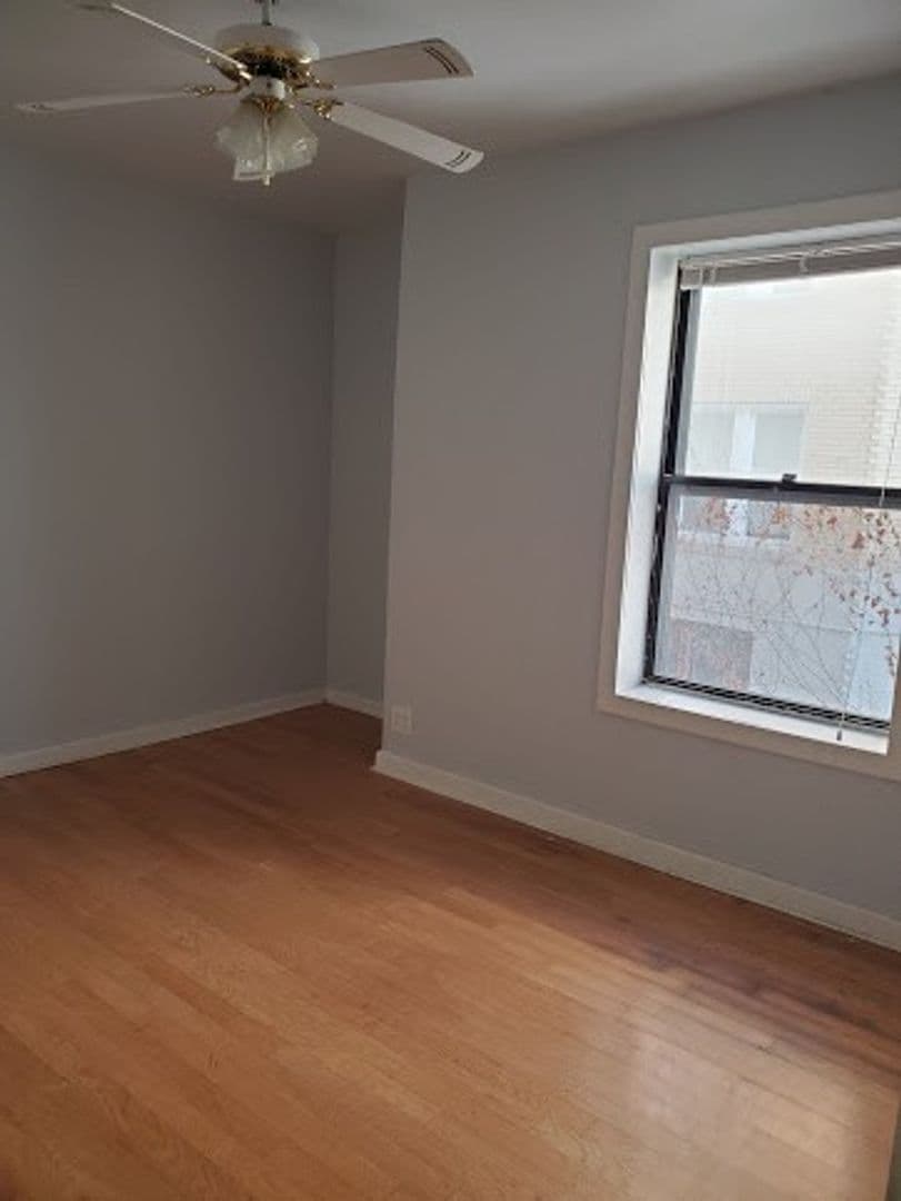 Chicago Apartment: 2200-2210 S. Marshall Blvd